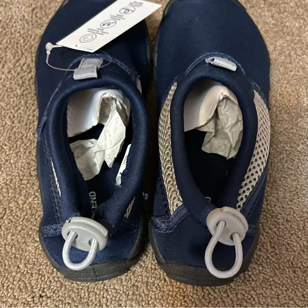 NWT Kids Lands End Aqua Shoes size 13/1 dark navy blue and gray